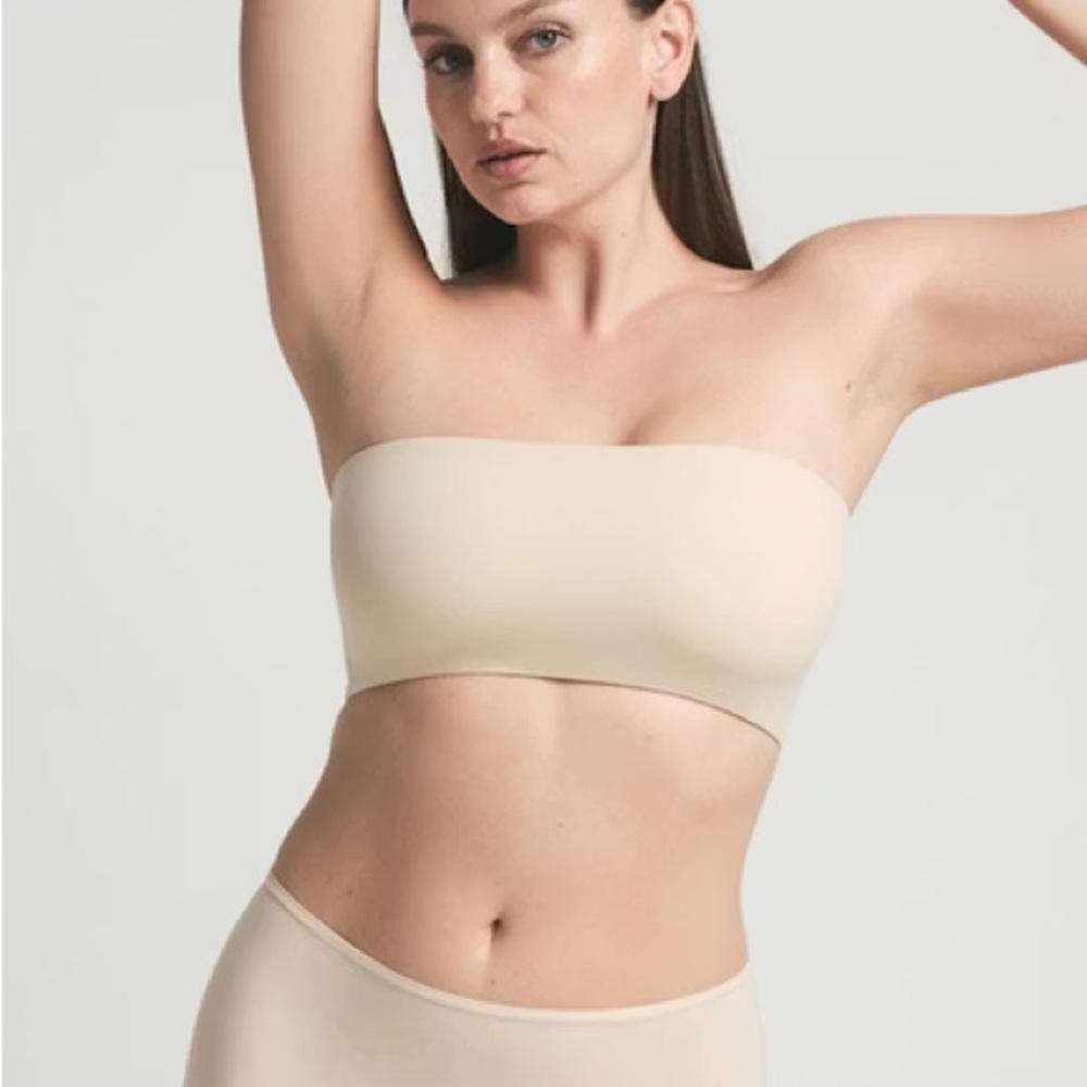 NWT Skims Fits Everybody Bandeau